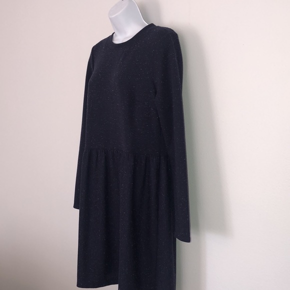 Loft Dress - Picture 3 of 5